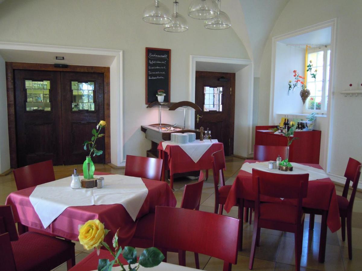 Tagungshaus Im Kloster Neresheim Hotel Esterno foto