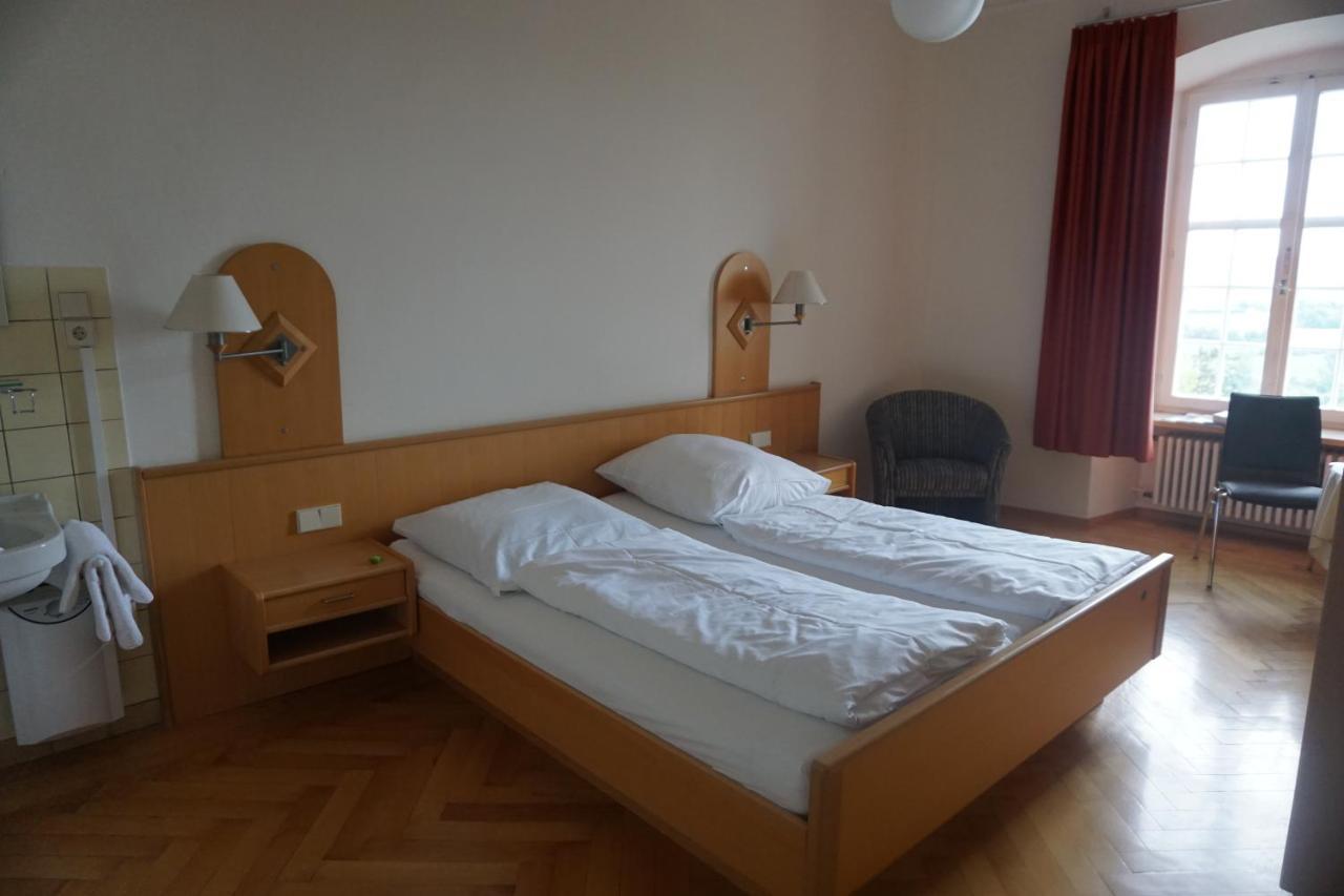 Tagungshaus Im Kloster Neresheim Hotel Esterno foto