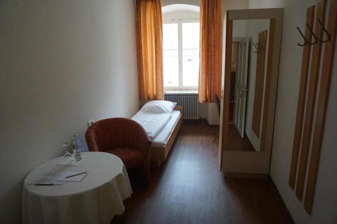 Tagungshaus Im Kloster Neresheim Hotel Esterno foto