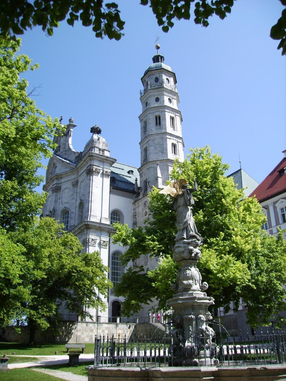 Tagungshaus Im Kloster Neresheim Hotel Esterno foto